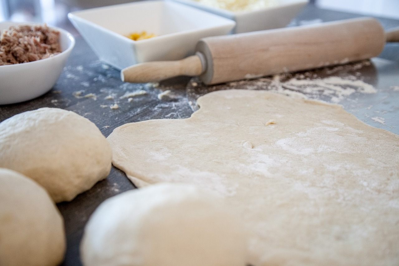 Rüyada Çiğ börek Yemek