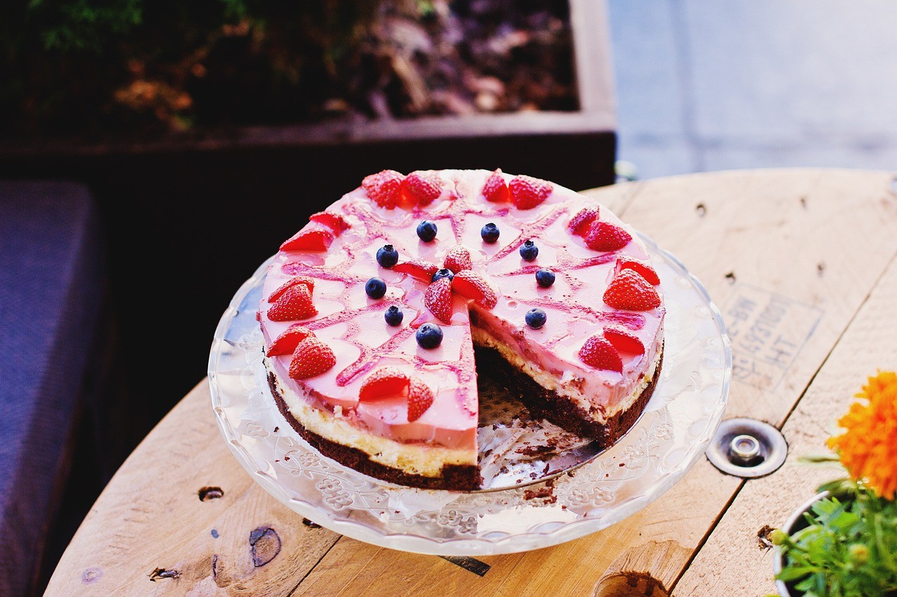 Rüyada Çilekli Cheesecake Yemek