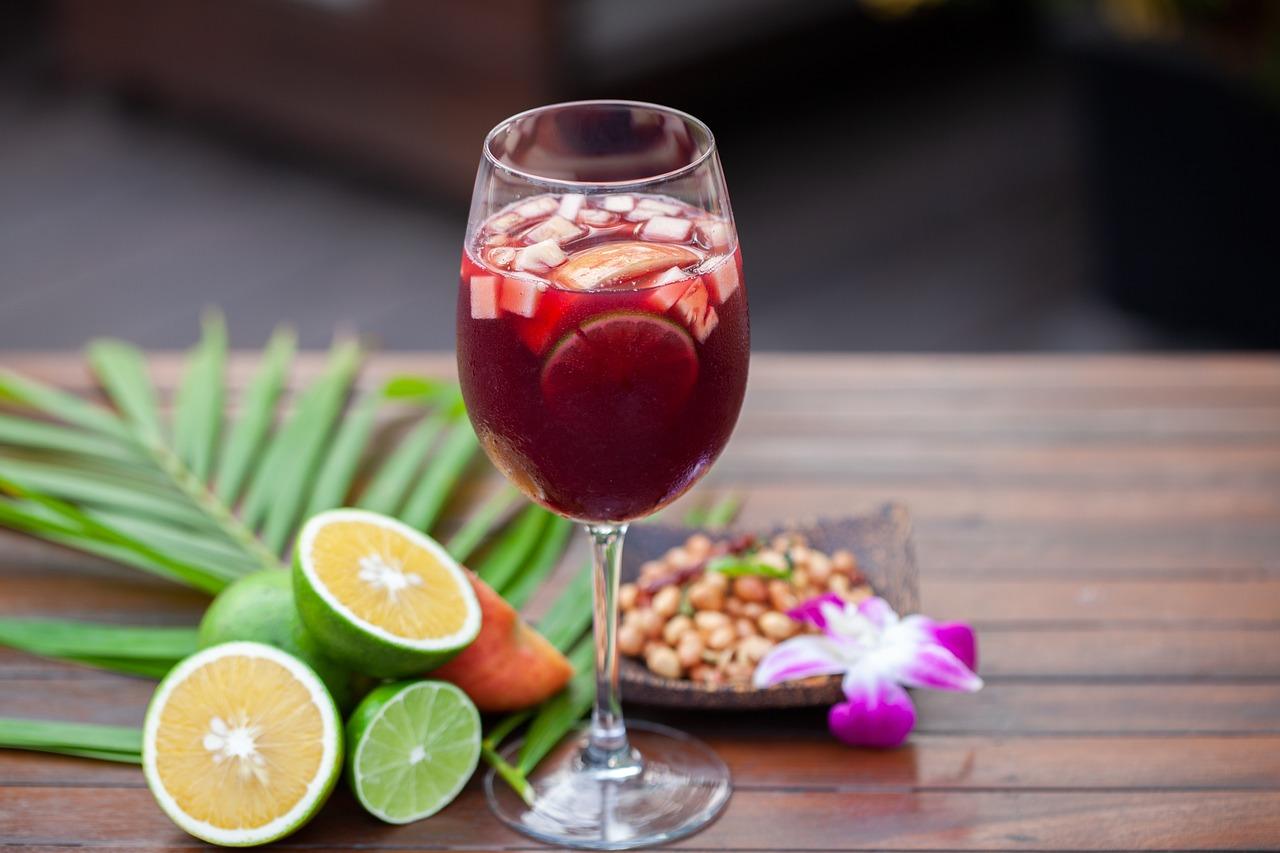 Rüyada Meyveli Sangria İçmek