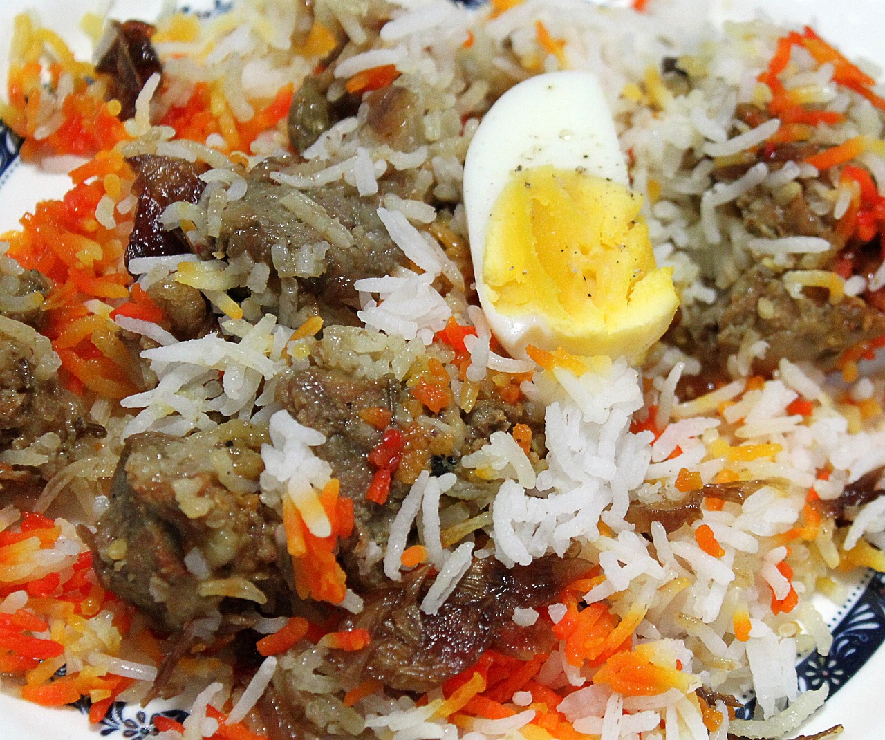 Rüyada İç Pilav Yemek