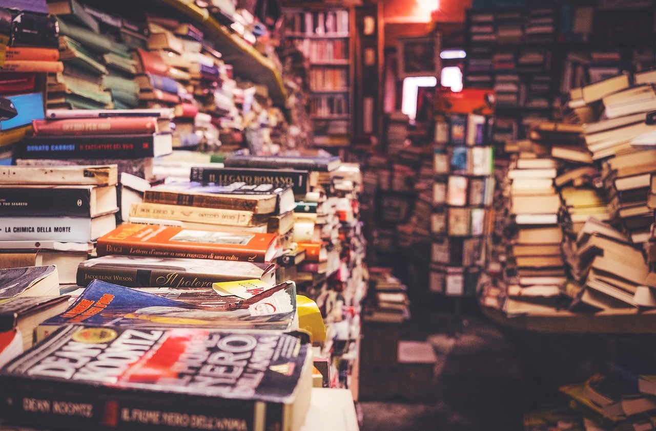 Rüyada Kütüphanede Saatlerce Kitap Okumak