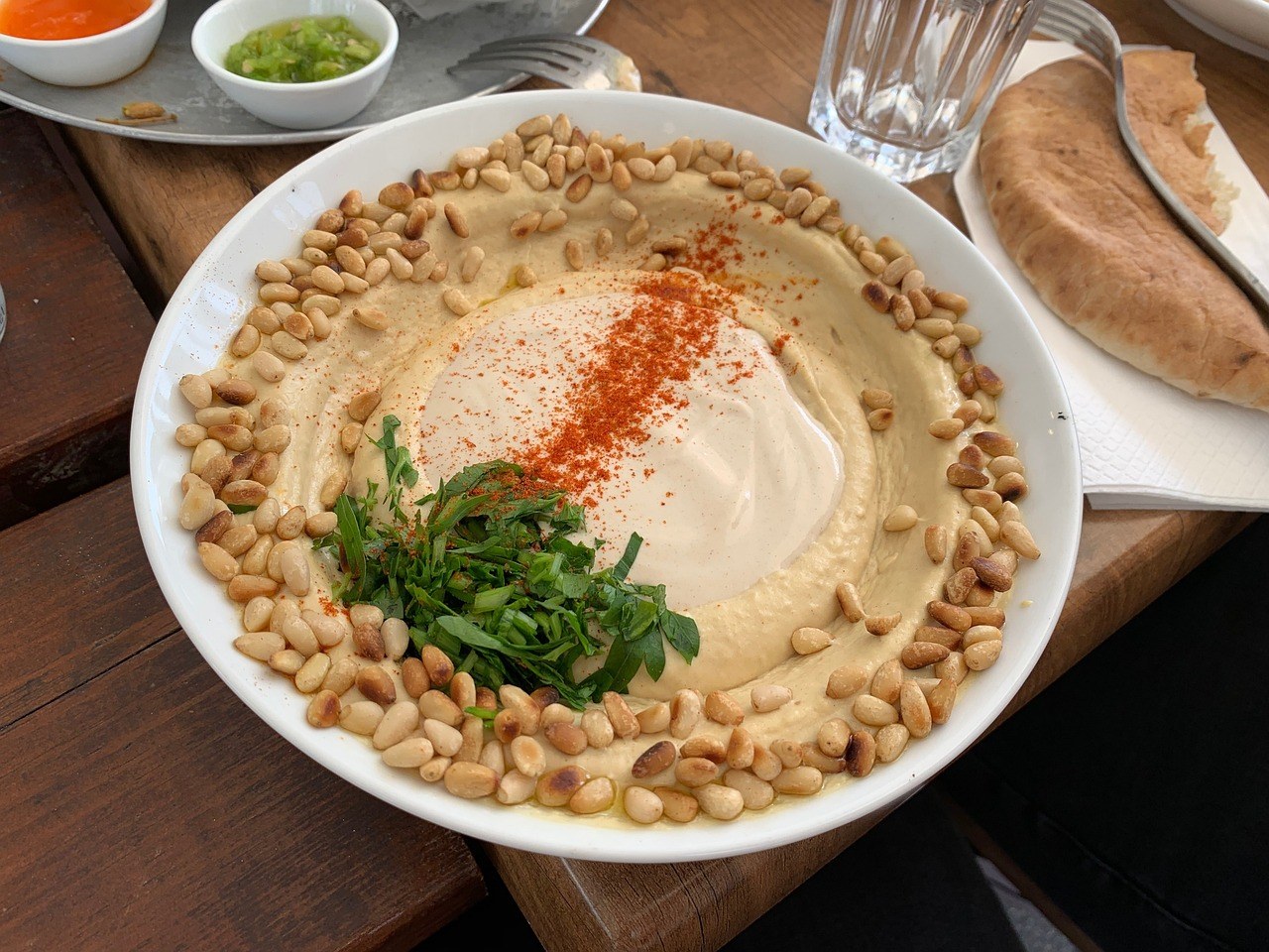 Rüyada Humus Yemek