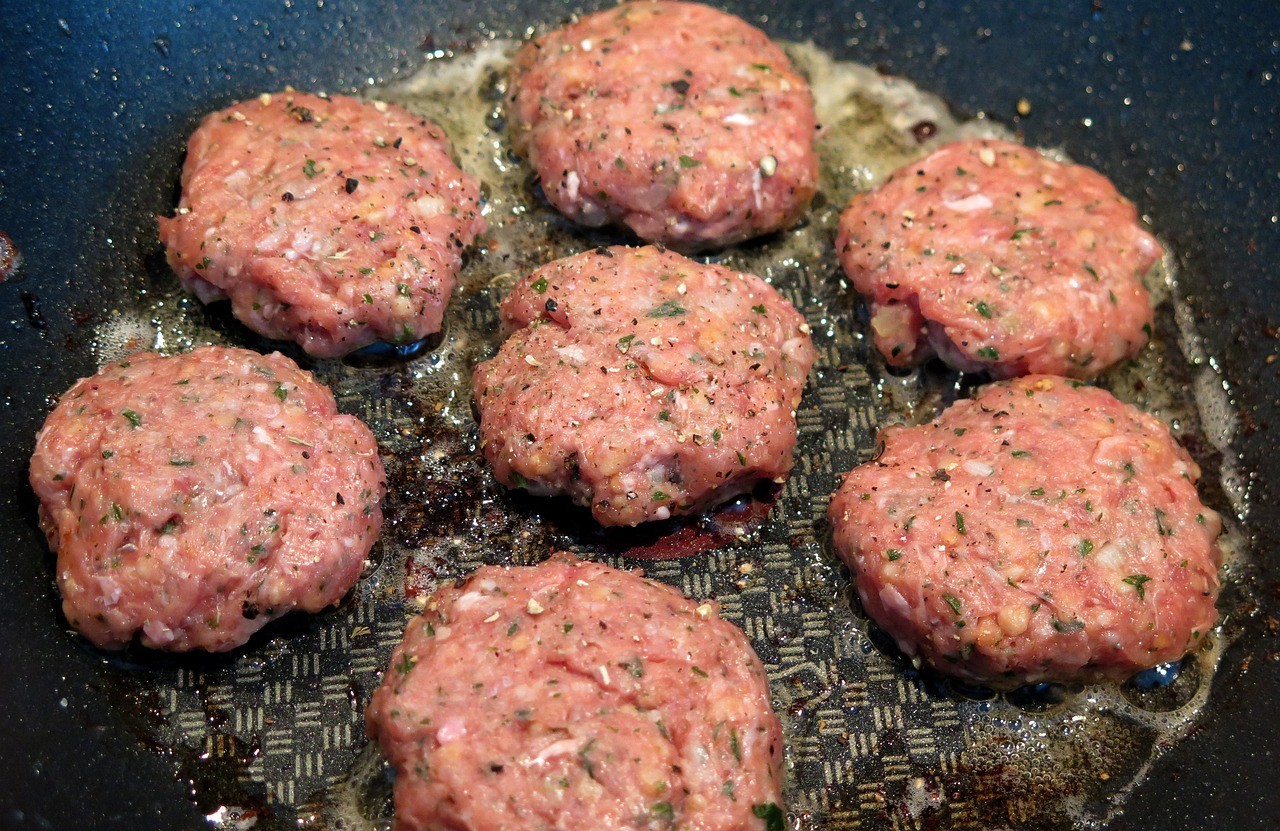 Rüyada Pideli Köfte Yemek
