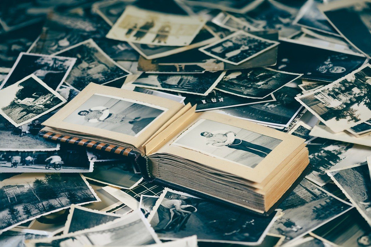 Rüyada Fotoğraf Albümü Oluşturarak Anıları Saklamak