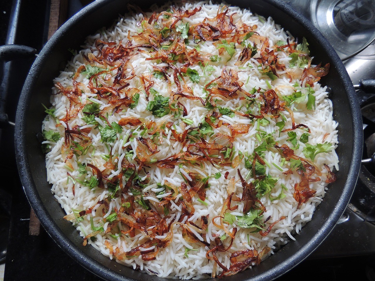 Rüyada Örgülü Pilav Yemek