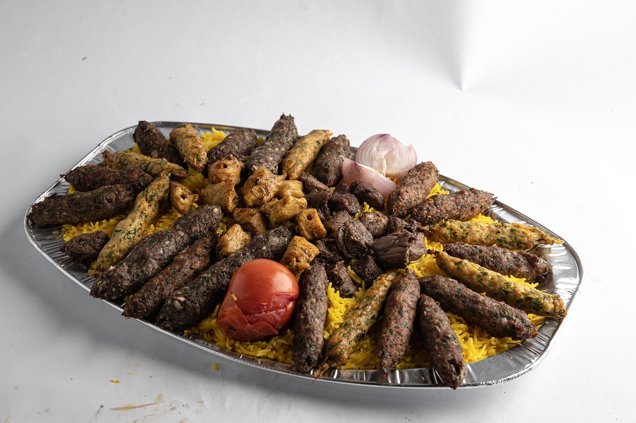 Rüyada Tepsi Kebabı Yemek