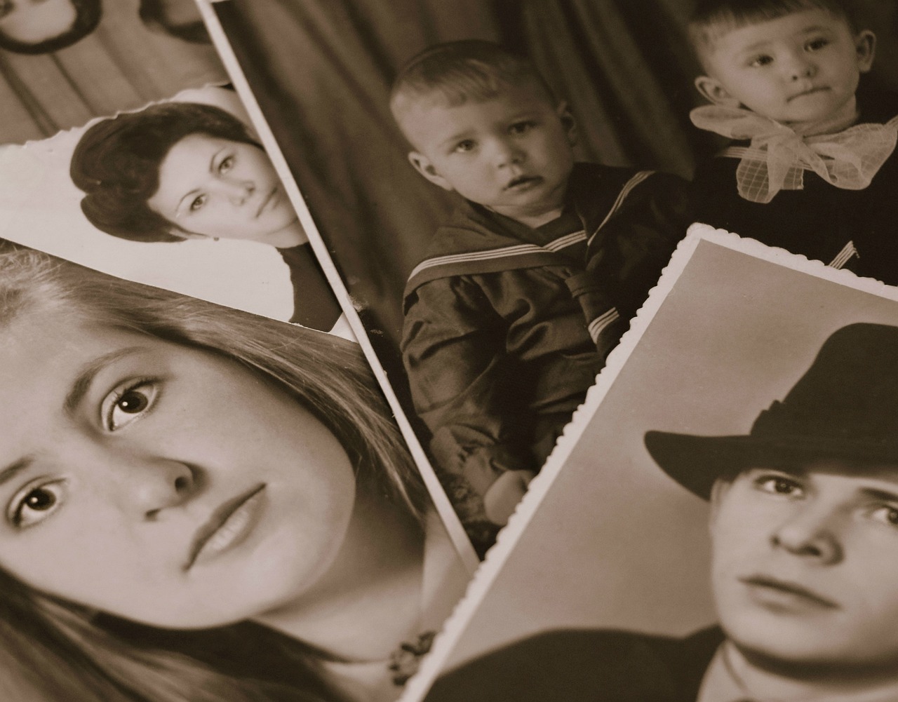 Rüyada Fotoğraf Albümü Oluşturmak ve Sergilemek