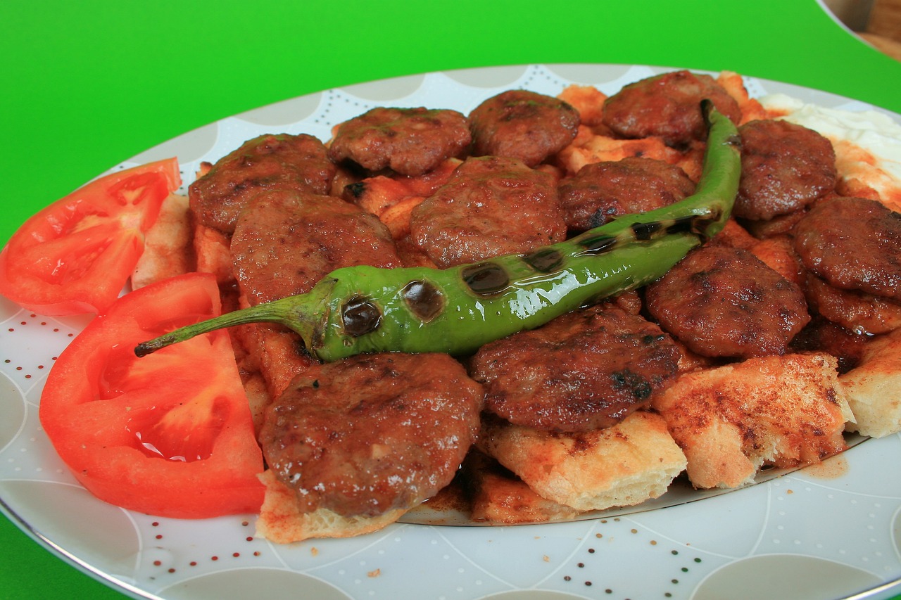 Rüyada Tekirdağ Köftesi Yemek